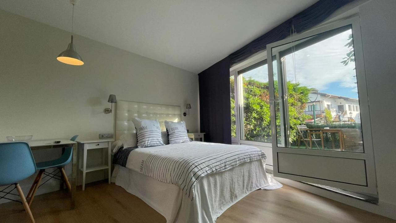 סואנסס Apartamentos El Caserio מראה חיצוני תמונה