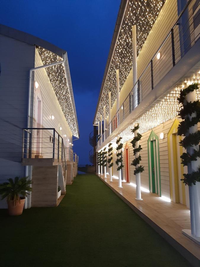 סואנסס Apartamentos El Caserio מראה חיצוני תמונה